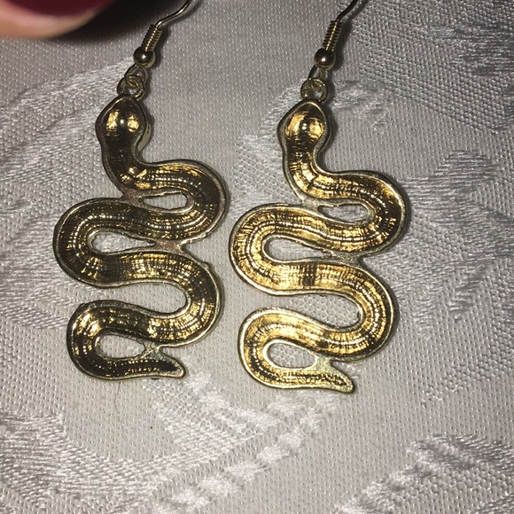 Rhinestone snake earrings - Picture 3 of 8